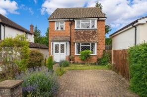 35, Barrow Hedges Way, Carshalton SM5 3LL