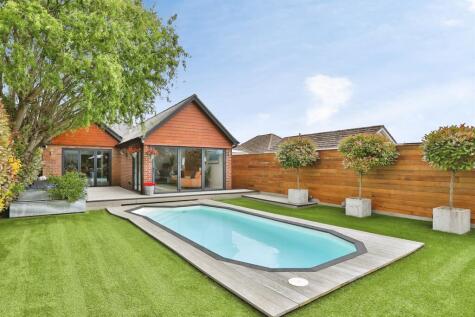 Apsley Crescent, Poole