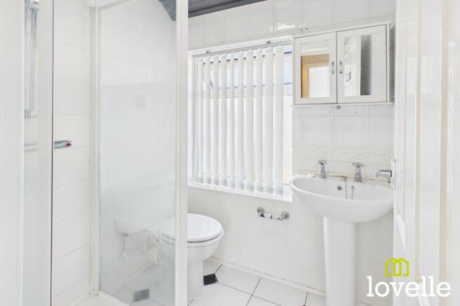 2 bed Terraced to rent Image 10