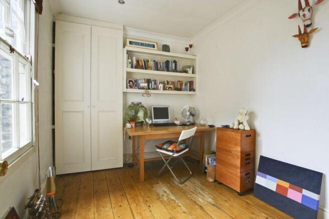 Photo 10