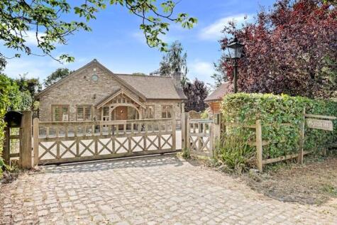 Bournebridge Lane, Stapleford Abbotts, RM4