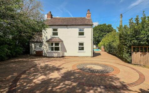 Rose Bower, Stafford Road, Lichfield, WS14