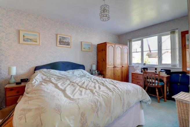 Bedroom 1 ii.jpg