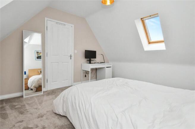 3 bed Town House for sale Image 12