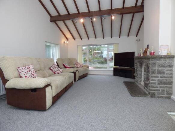 Lounge with Vaulted