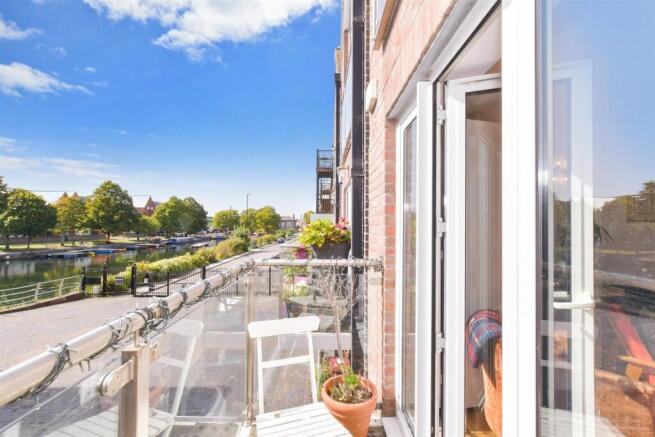 Balcony / Terrace