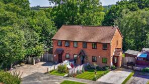 92, Forest Dene, Crowborough TN6 2EX