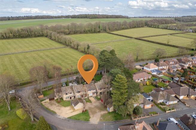 Heath House, Centre Drive, Newmarket--3.jpg