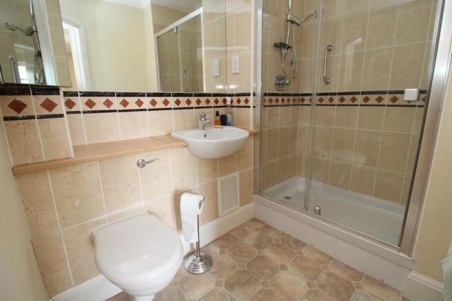 Ensuite Shower Ro...