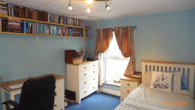 Photo 8