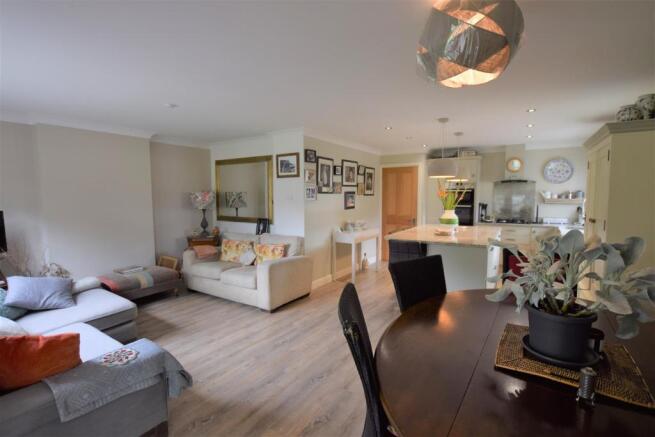 Open Plan Kitchen/Dining/Living Area