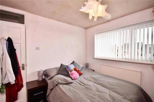 3 bed Terraced for sale Image 12