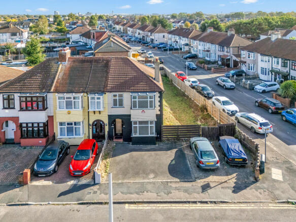 Southern Way, Romford, RM7 photo 4