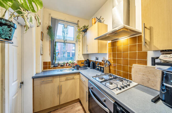 1402068-1-696e57a...