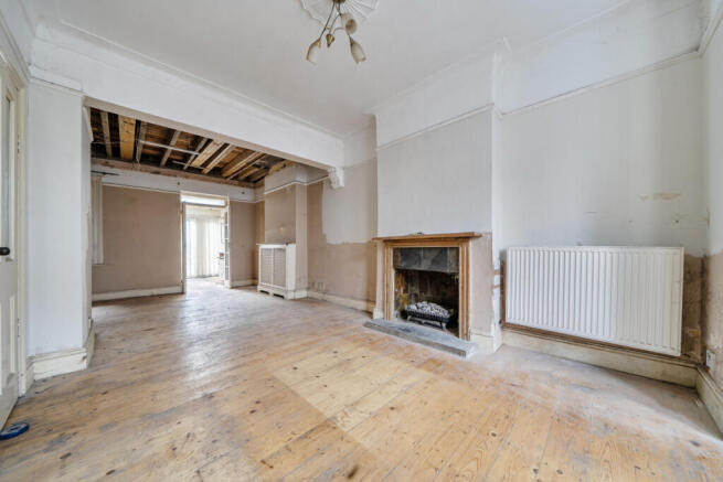 1406446-2-6980cc8...