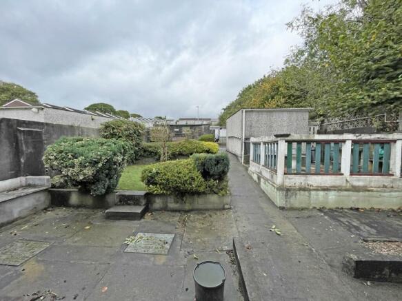 Dover Road 2 Garden Front.jpg