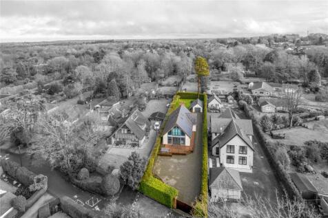 Headley Heath Approach, Tadworth, Surrey, KT20