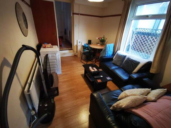 Living room (2)