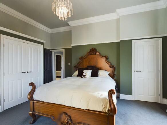 2 bed Apartment for sale Image 11