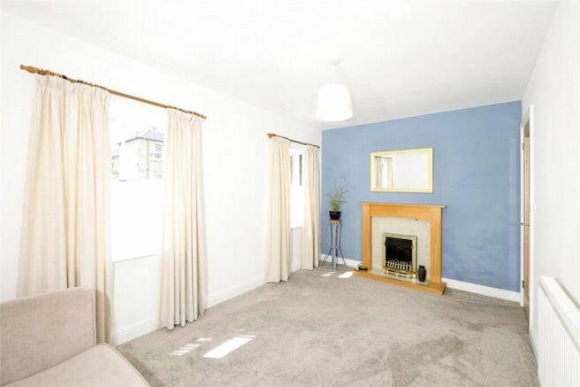 Sitting Room/Bed 4