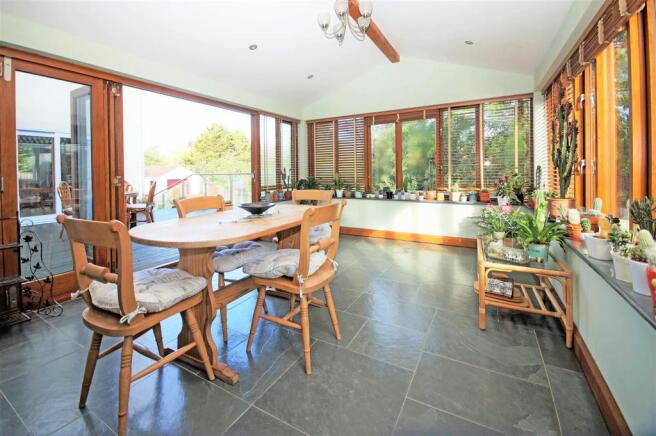 garden room.JPG