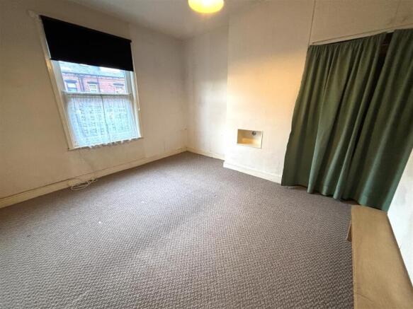 Swallow Avenue, Wortley, Leeds, LS12 photo 4
