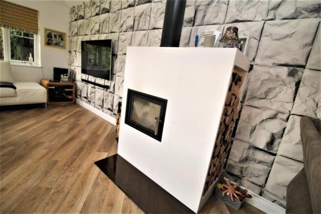 EXTENDED FAMILY ROOM