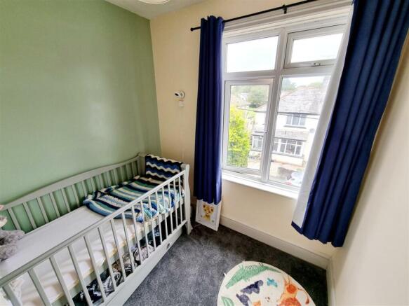 Bed 3.jpg