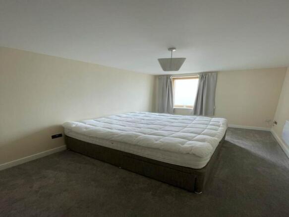 pruen  house 75 bed 