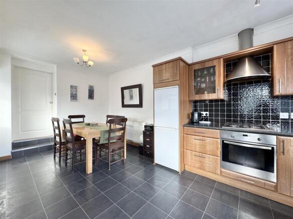 Kitchen / Dining