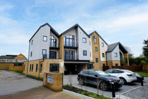 Flat C, 98 Central Chambers, High Street, Rayleigh SS6 7BY