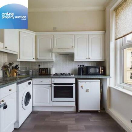 2 bed Flat for sale Image 4
