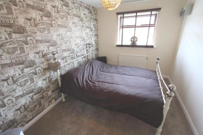bed3.jpg