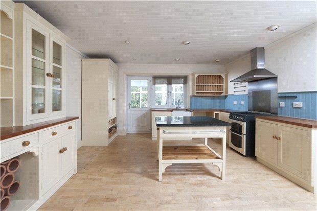 Breakfasting Kitchen