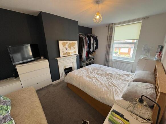 4 bed Terraced for sale Image 9
