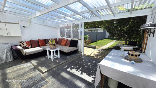 GRDEN COVERED AREA