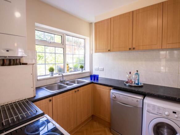 5Meadway_studentacco