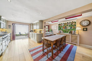 9, Rowena Crescent, London SW11 2PT