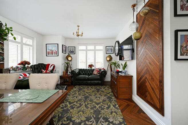 2 bed Apartment for sale Image 7