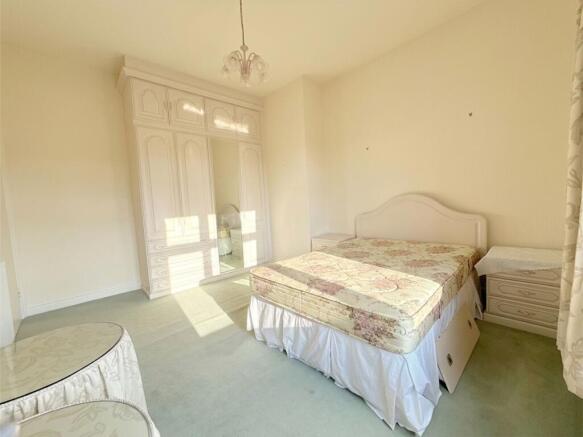 2 bed Terraced for sale Image 12