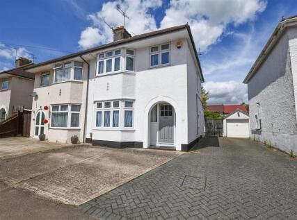 Kings Road, London Colney, AL2