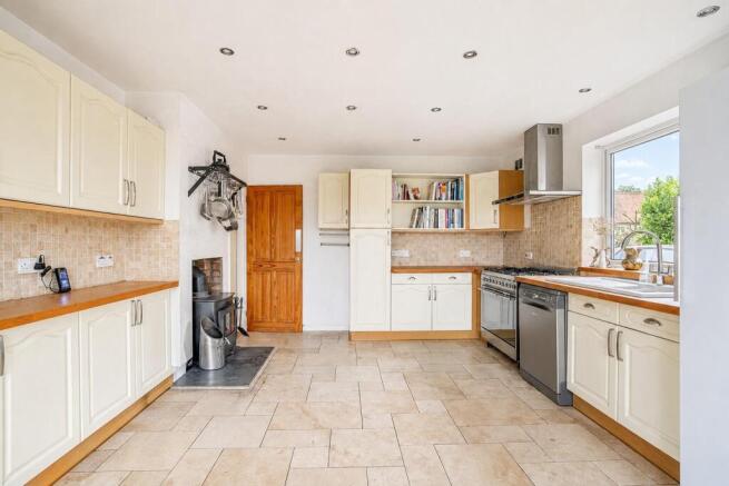 3 bed Bungalow for sale Image 6