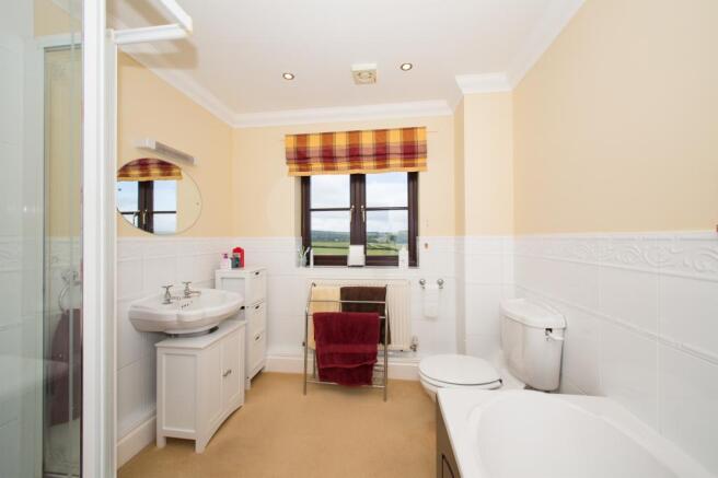 Ensuite Bathroom