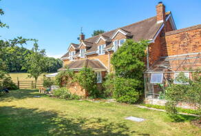 Valley House, Farleigh Road, Preston Candover RG25 2DN