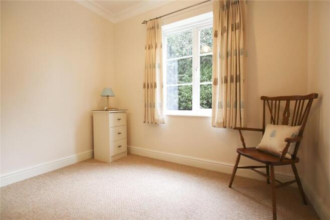 Bedroom 2/Study