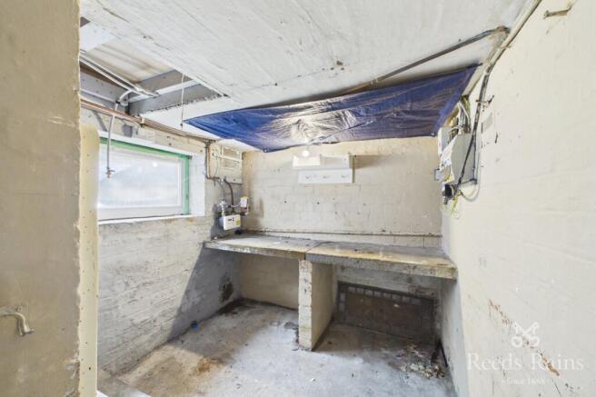 2 bed Terraced to rent Image 11