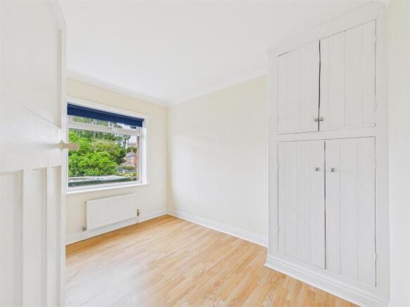 3 bed Terraced for sale Image 8