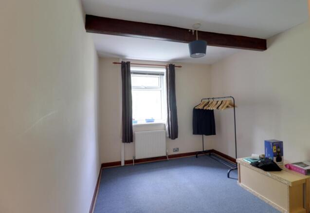 4 bed Terraced for sale Image 9
