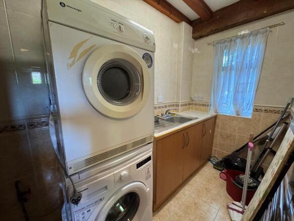 4 bed Cottage to rent Image 6
