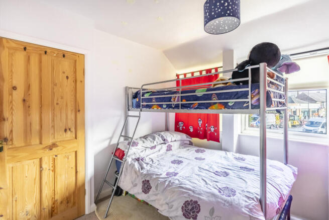 3 bed Semi-Detached for sale Image 8